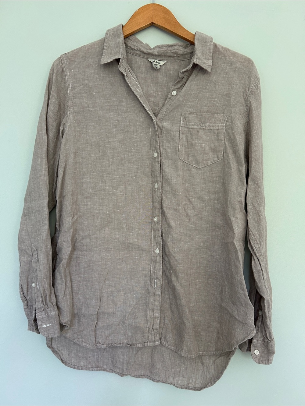 L.L. Bean  Light Gray/ tan Long-Sleeve Button-Down Shirt